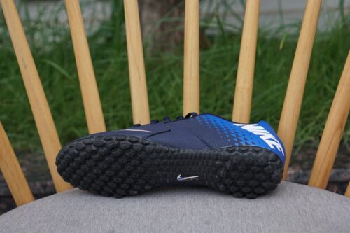 Giày đá banh Nike BombaX TF (I) 826488-414