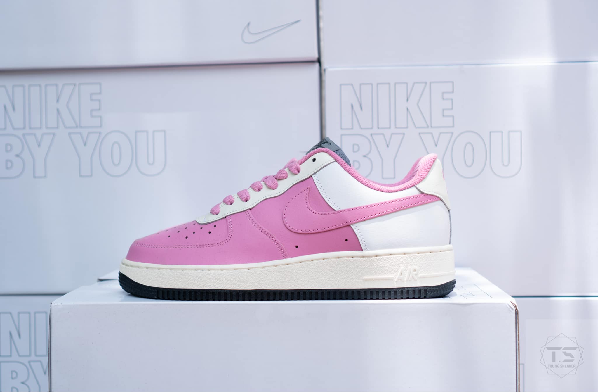 Giày Nike Air Force 1 ID White Pink AQ3778-994