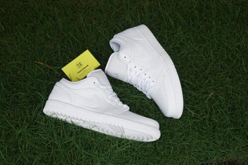 Giày Nike Jordan 1 Low Triple White 553558-130
