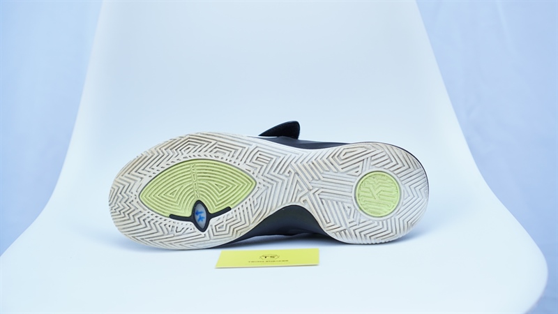 Giày Nike Kyrie Flytrap 3 'Black Volt' (7+) BQ3060-001