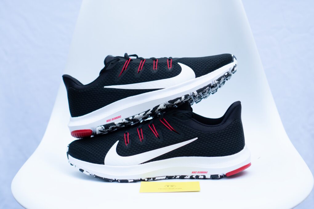 Buy Red Sports Shoes for Men by NIKE Online | Ajio.com