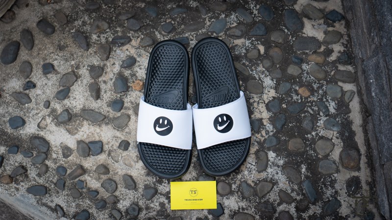 Dép Nike Benassi Have A Nice Day White 631261-018