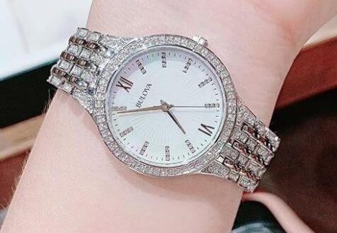Đồng hồ nữ Bulova Silver Diamond 32mm 96L242