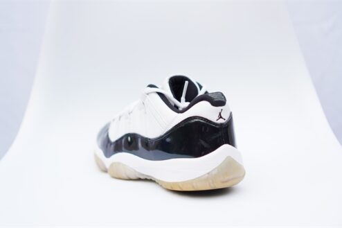 Giày bóng rổ Jordan 11 Low 'Emerald' 528895-145