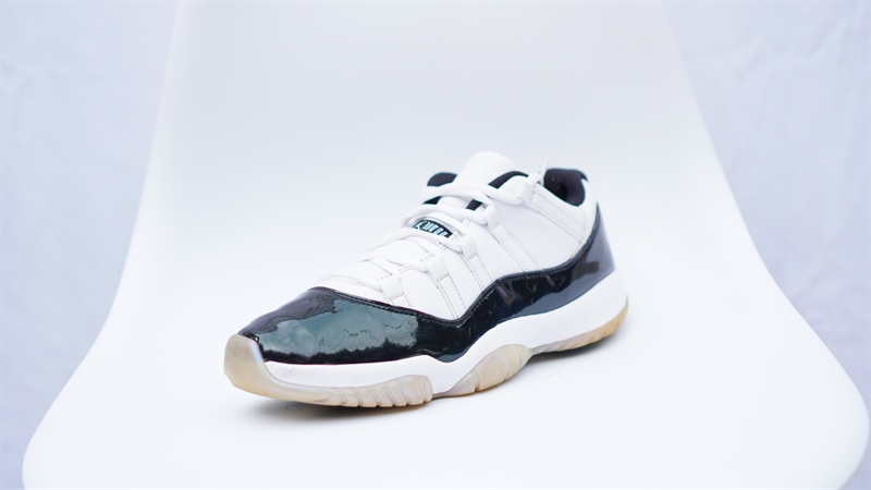 Giày bóng rổ Jordan 11 Low 'Emerald' 528895-145