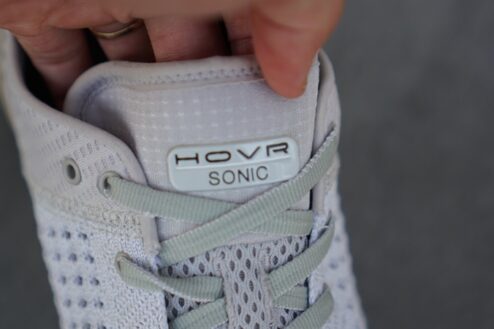 Giày chạy bộ UA HOVR Sonic Beige (N) 3000005-112