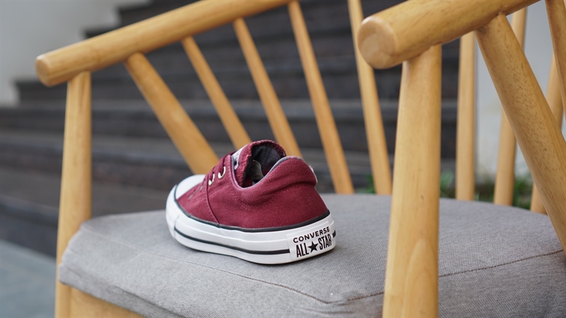 Giày Converse low maroon (I) 561739F