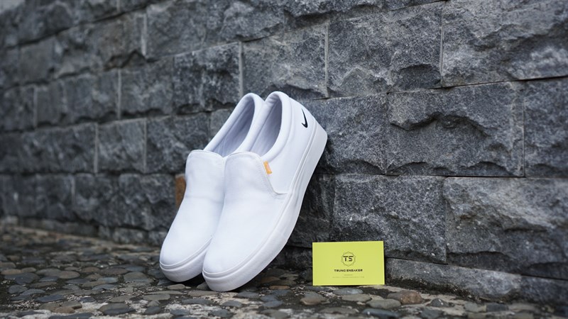Giày Nike Court Royale Slipon White CD5460-100