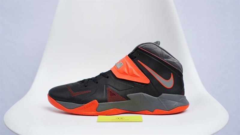 Giày Nike LeBron Soldier 7 Bred (6) 599264-003 - 45