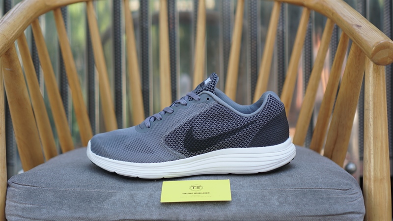 Giày Nike Revolution 3 Gray (N) 819300-002 - 42.5