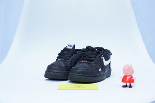Giày trẻ em Nike Air Force 1 Utility Black White (I) AV4273-001