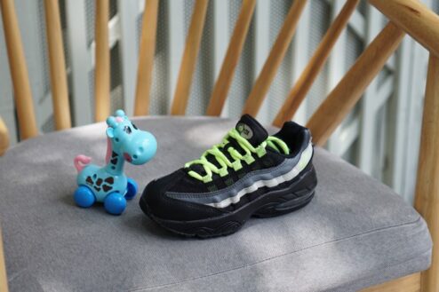 Giày trẻ em Nike Air Max 95 Black Volt (I) 905461-022