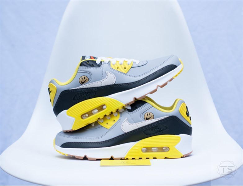 Giày Nike Air Max 90 Go the Extra Smile DQ0570-001