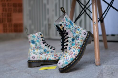 Giày Dr. Martens 1460 Pascal Flower Boots AW009