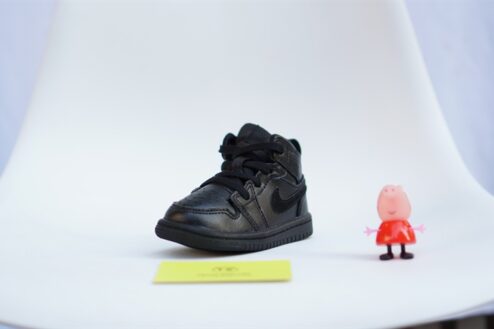 Giày trẻ em Jordan 1 Mid Black 640735-090 Used