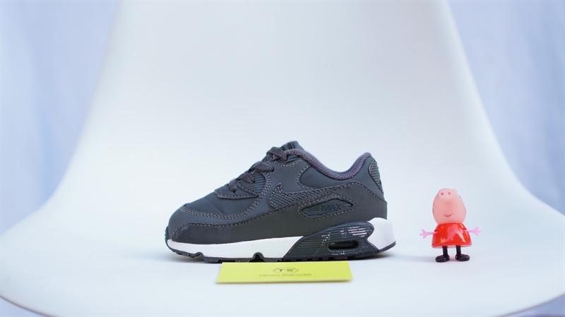 Giày trẻ em Nike Air Max 90 Grey 833416-015 Used - 25