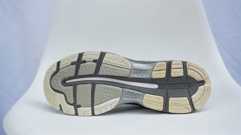 Giày chạy bộ Asics Gel Nimbus 19 Grey T700N 2hand