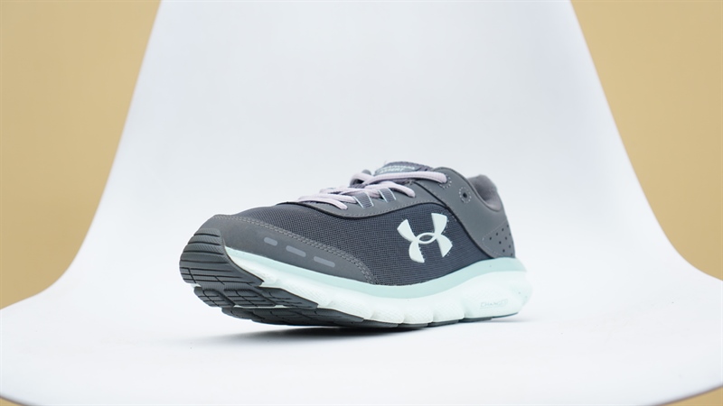 Giày thể thao Under Armour Charged 3021972-112 2hand