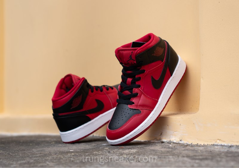 giay-air-jordan-1-mid-gs-reverse-bred-554725-660 (5)