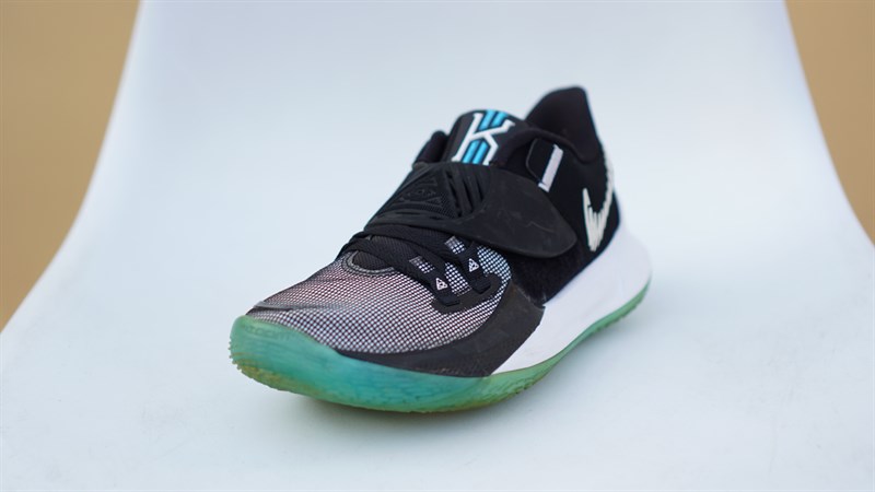 Giày bóng rổ Nike Kyrie 3 Low 'MOON' CJ1286-001 2hand 2 Giày bóng rổ Nike Kyrie 3 Low 'MOON' CJ1286-001 2hand
