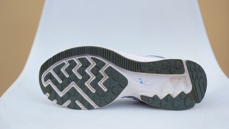 Giày chạy bộ Nike Winflo 3 Grey 831561-011 2hand 4 Giày chạy bộ Nike Winflo 3 Grey 831561-011 2hand