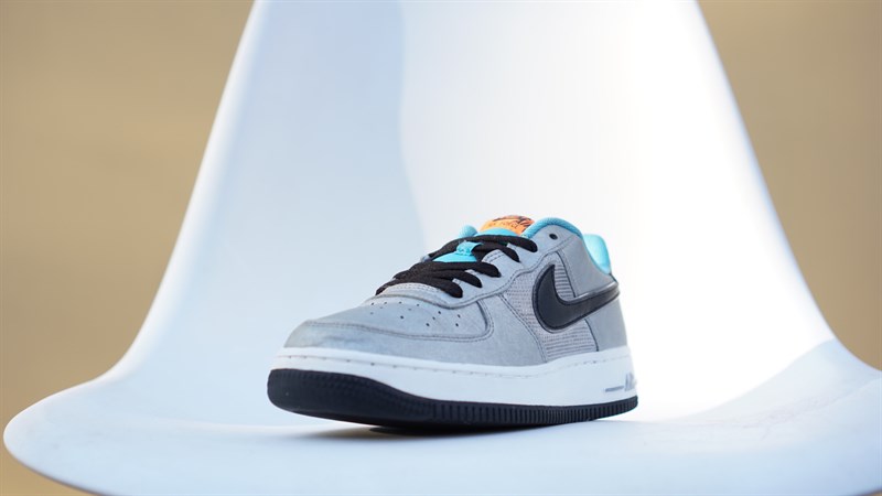 giay-nike-air-force-1-low-sky-space-cw6011-001-2hand (2) giay-nike-air-force-1-low-sky-space-cw6011-001-2hand (2)