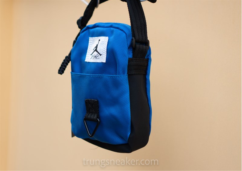 tui-mini-jordan-flight-control-festival-blue-1l-ma0706-023-200x120x45 (3) tui-mini-jordan-flight-control-festival-blue-1l-ma0706-023-200x120x45 (3)