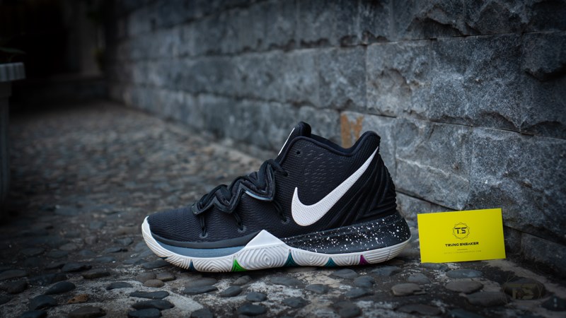 Giày bóng rổ Nike Kyrie 5 Black Magic (M) AO2918-901 - 42.5