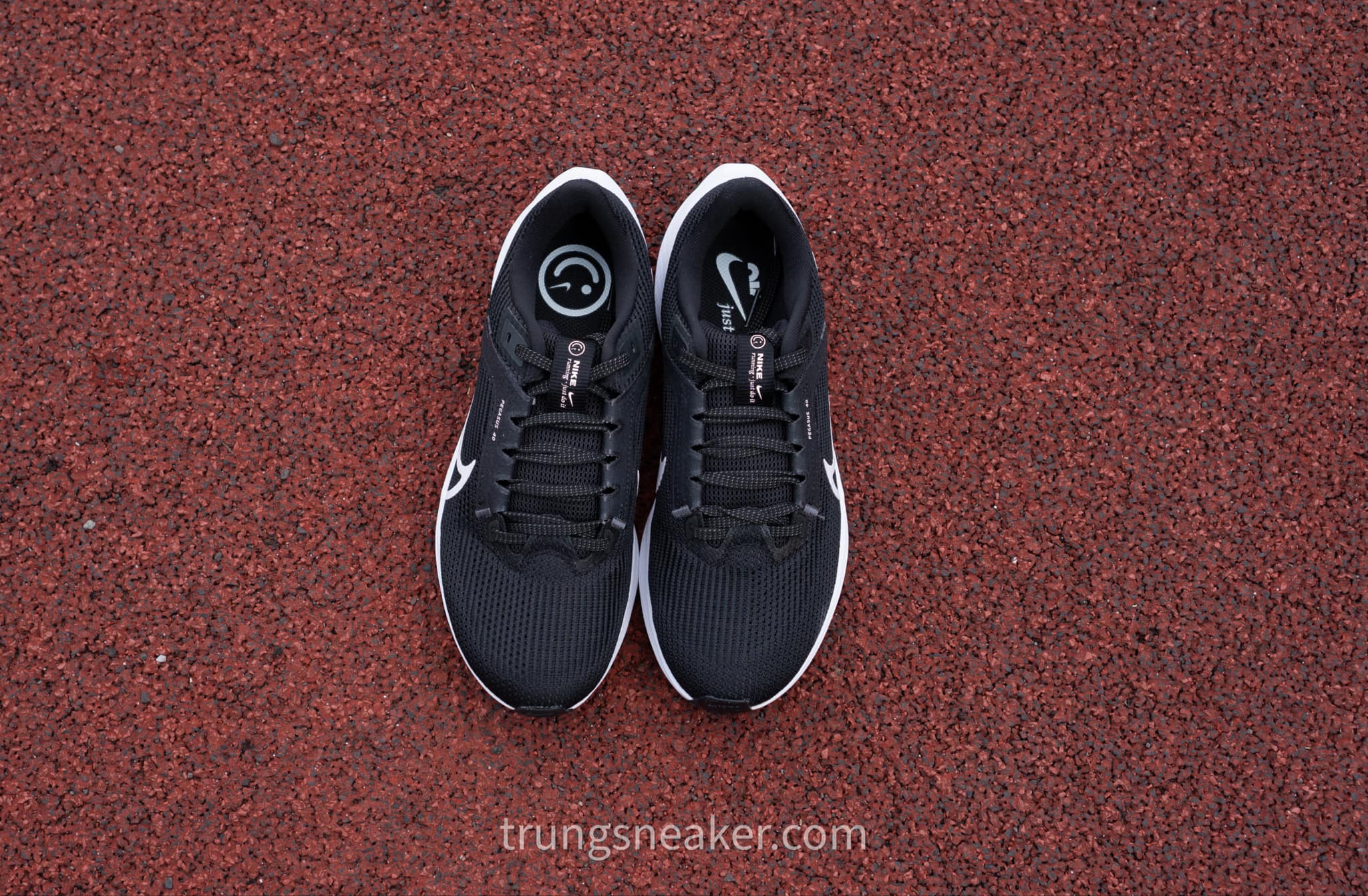 Giày Nike Air Zoom Pegasus 40 - Sự Tiếp Nối Hoàn Hảo Cho Dòng Giày Thể Thao Đình Đám 2 giay nike air zoom pegasus 40 su tiep noi hoan hao cho dong giay the thao dinh dam 4