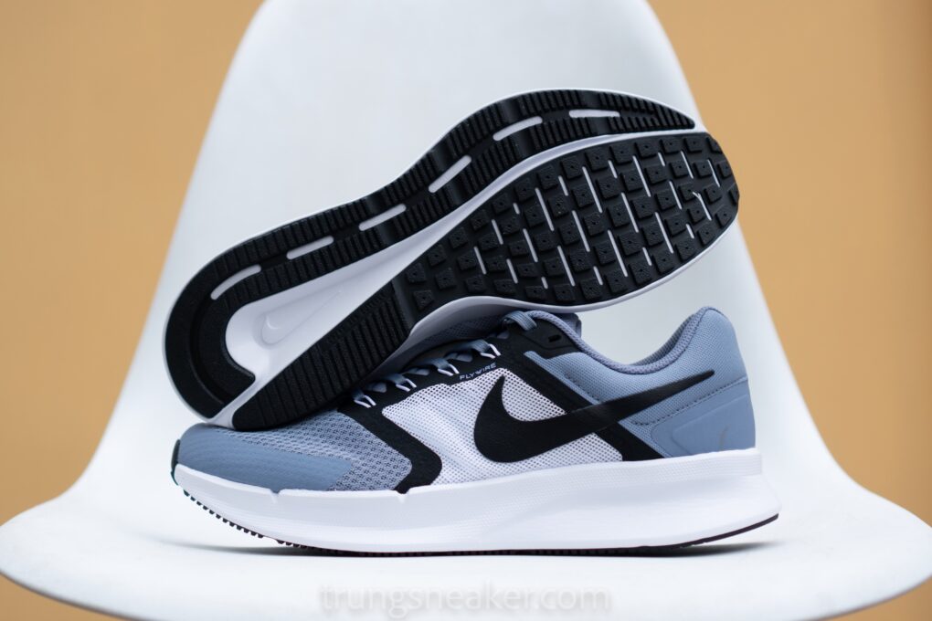 giay-chay-bo-nike-swift-run-3-dr2695-400 (2) giay-chay-bo-nike-swift-run-3-dr2695-400 (2)