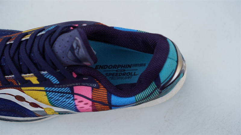 Giày chạy bộ Saucony Endorphin NYC S20597 2hand 4 Giày chạy bộ Saucony Endorphin NYC S20597 2hand - Ảnh 4