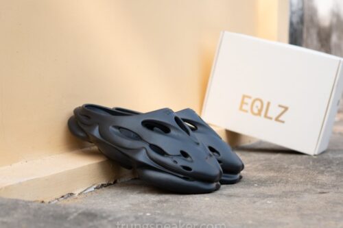 Dép chính hãng EQLZ Full Black EQLZ1100