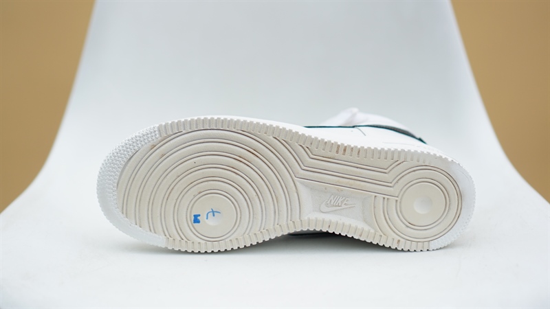 Giày Nike Air Force 1 High 'Iridescent' 806403-100 2hand Giày Nike Air Force 1 High 'Iridescent' 806403-100 2hand