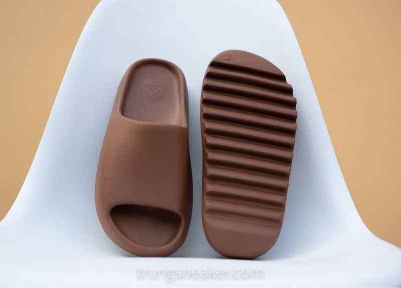 Dép chính hãng Adidas Yeezy Slide 'Flax' FZ5896 Dép chính hãng Adidas Yeezy Slide 'Flax' FZ5896