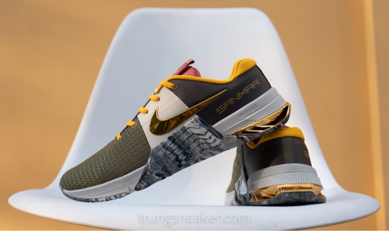 Giày tập luyện Nike Metcon 8 iD Green Gold DV2271-900 Giày tập luyện Nike Metcon 8 iD Green Gold DV2271-900