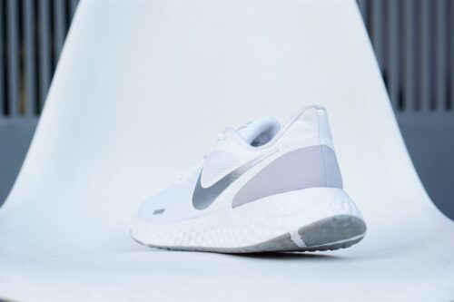 Giày thể thao Nike Revolution 5 White BQ3207-104 2hand