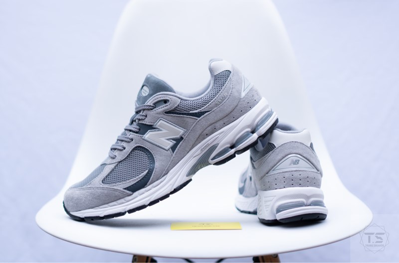 Giày New Balance 2002R Light Grey M2002RST Giày New Balance 2002R Light Grey M2002RST