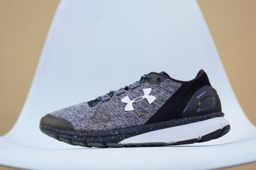 Giày thể thao Under Armour Charged 1273961-002 2hand - 42