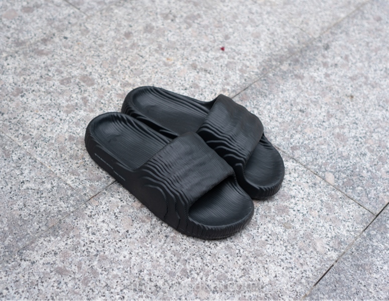 Dép chính hãng Adidas Adilette 22 Black - 40.5