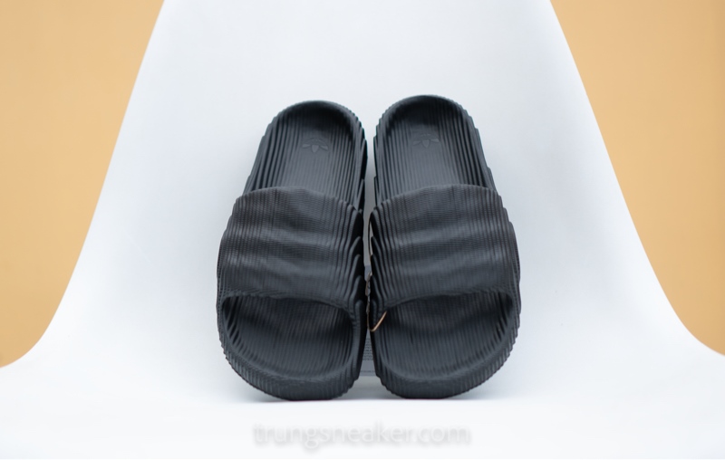 Dép chính hãng Adidas Adilette 22 Black ID4925 - 38 Dép chính hãng Adidas Adilette 22 Black ID4925 - 38