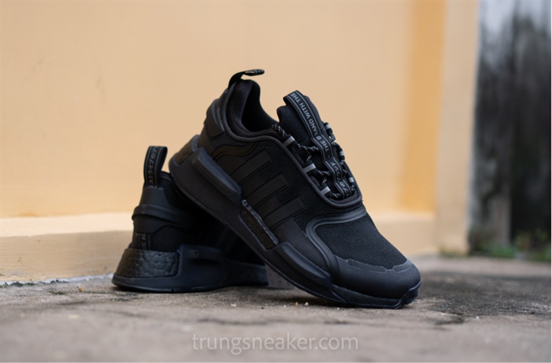 Giày Adidas NMD V3 Tripple Black GX5683 - 41 Giày Adidas NMD V3 Tripple Black GX5683 - 41