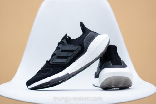 Giày chạy bộ Adidas Ultraboost 22 Black GX5591 - 39