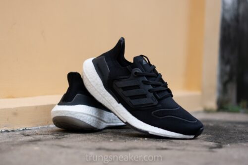 Giày chạy bộ Adidas Ultraboost 22 Black GX5591 - 39