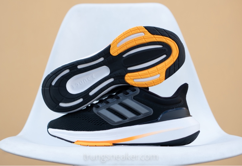 Giày chạy bộ Adidas UltraBounce Black HP5777 - 39