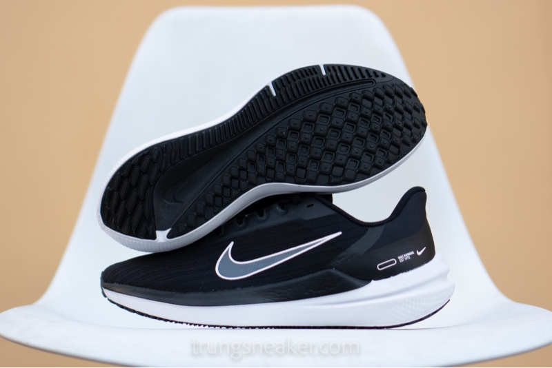 Giày chạy bộ Nike Air Winflo 9 Black DD6203-001 - 41 Giày chạy bộ Nike Air Winflo 9 Black DD6203-001 - 41