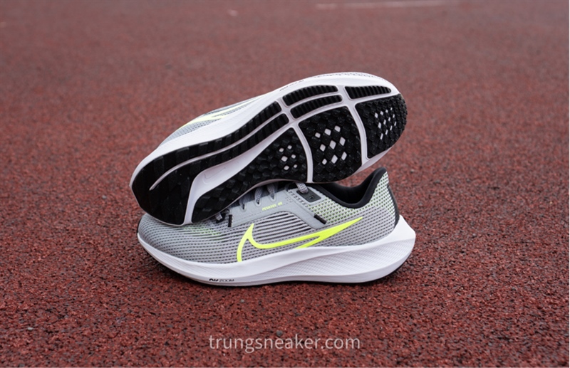 Giày chạy bộ Nike Zoom Pegasus 40 Grey Volt DV3853-004 - 40 Giày chạy bộ Nike Zoom Pegasus 40 Grey Volt DV3853-004 - 40