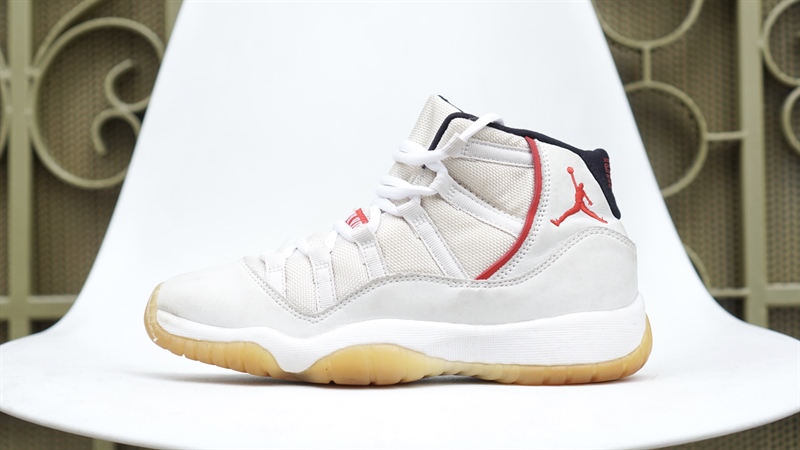 Giày Jordan 11 Retro Platinum 378038-016 2hand - 36.5 Giày Jordan 11 Retro Platinum 378038-016 2hand - 36.5