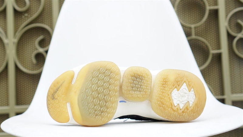 Giày LeBron 15 Black Crimson AQ6176-002 2hand - 38 Giày LeBron 15 Black Crimson AQ6176-002 2hand - 38