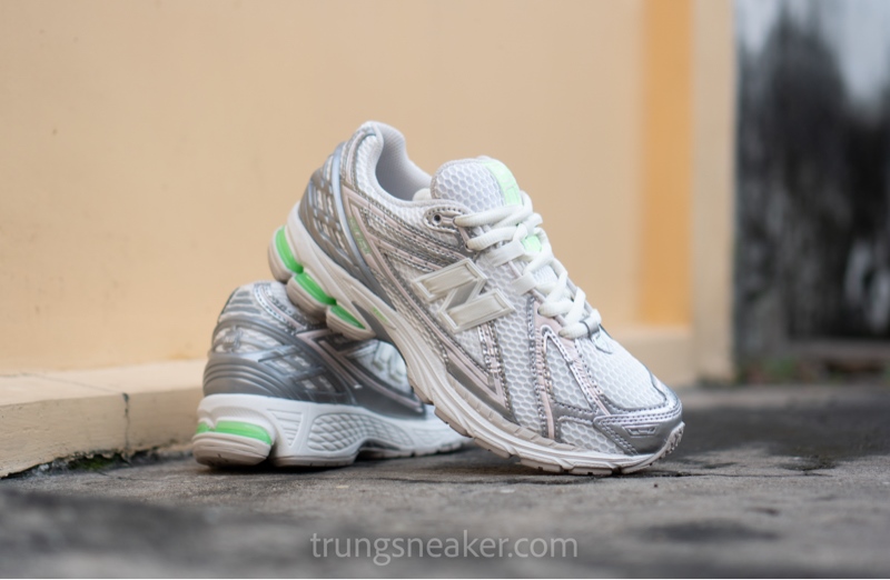 Giày New Balance 1906R Sail Pink Green M1906RCJ - 40 Giày New Balance 1906R Sail Pink Green M1906RCJ - 40