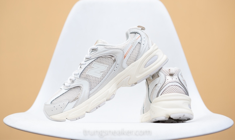 Giày New Balance 530 Vintage Beige MR530FTA - 38.5 Giày New Balance 530 Vintage Beige MR530FTA - 38.5